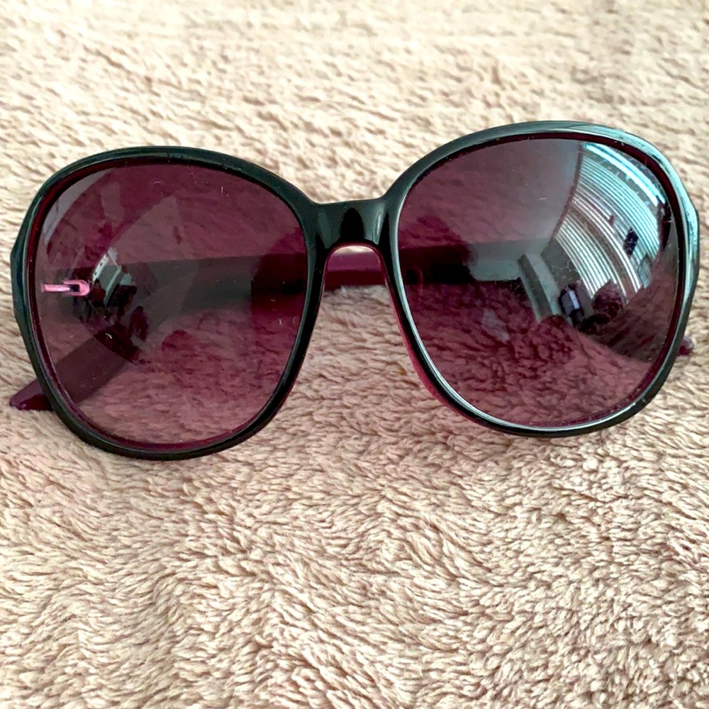 Plum Oscar De La Renta Sunglasses